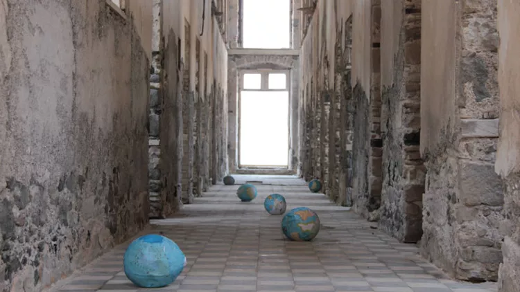 Sterna Art Project: ένας νέος εικαστικός θεσμός γεννιέται στη Νίσυρο